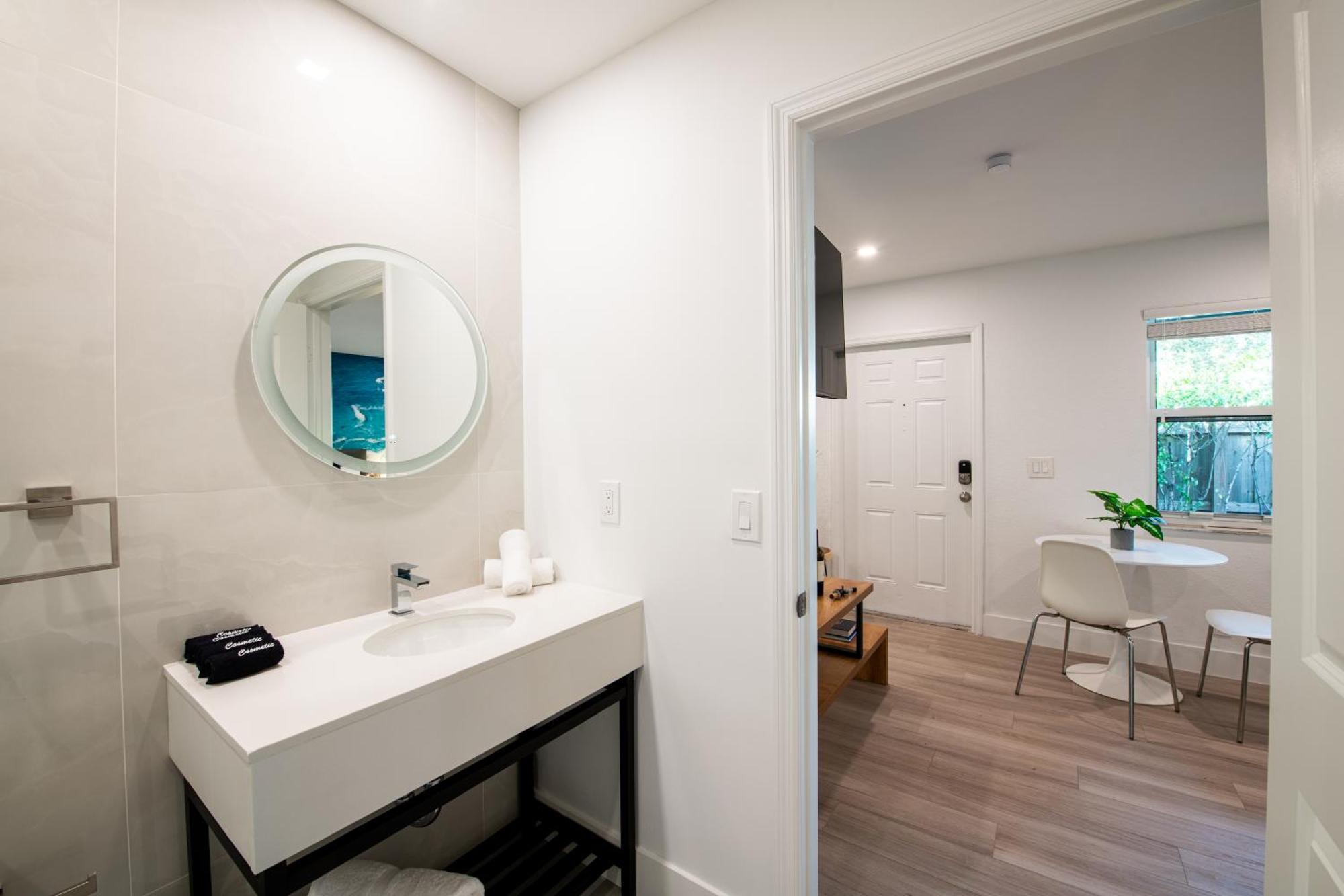 The Lauderdale Boutique 3*
