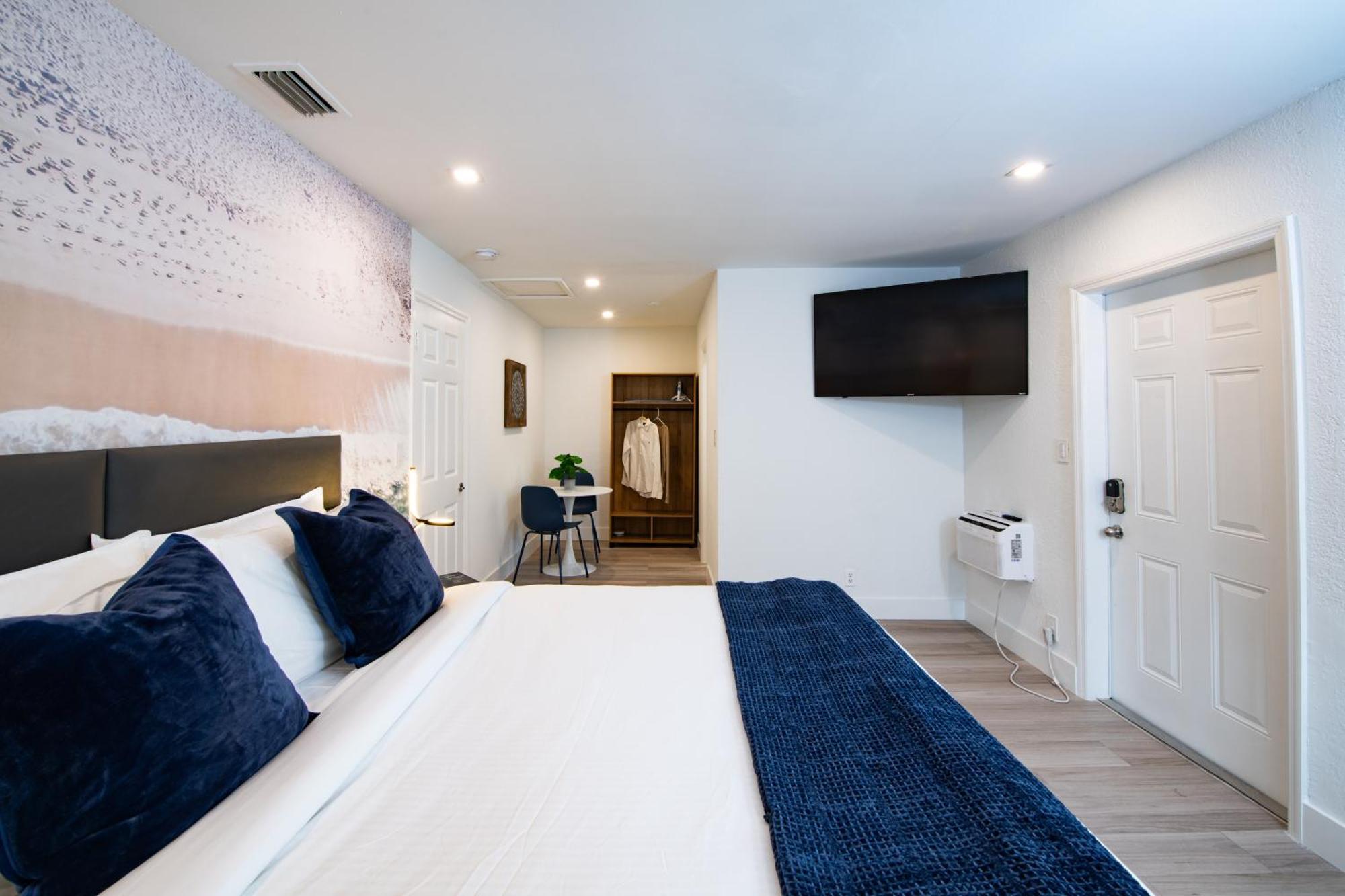 The Lauderdale Boutique Hotel 3*