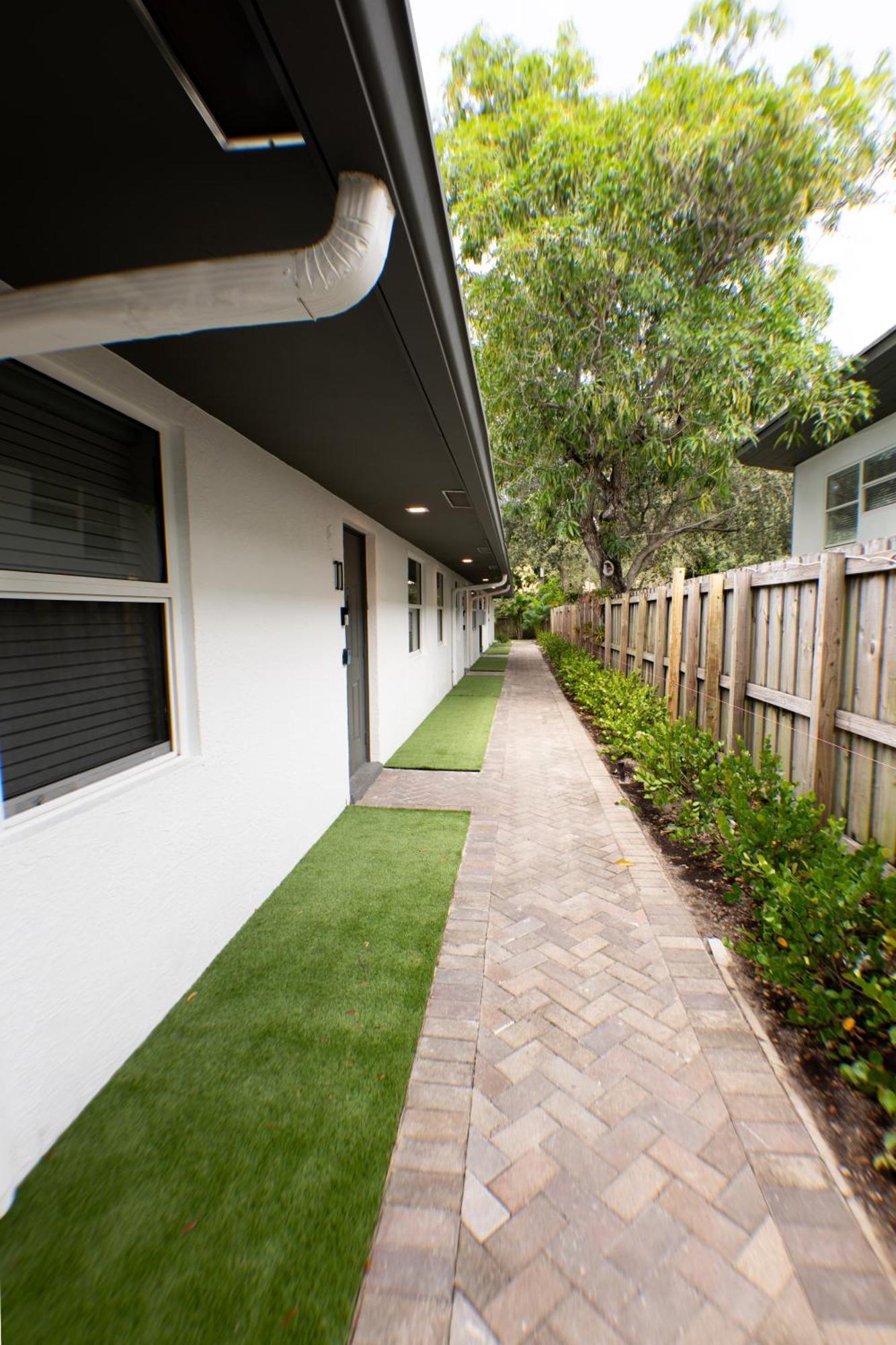 The Lauderdale Boutique 3*